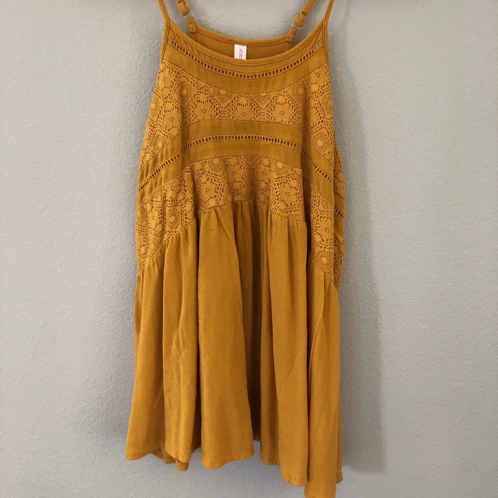 Mustard yellow top